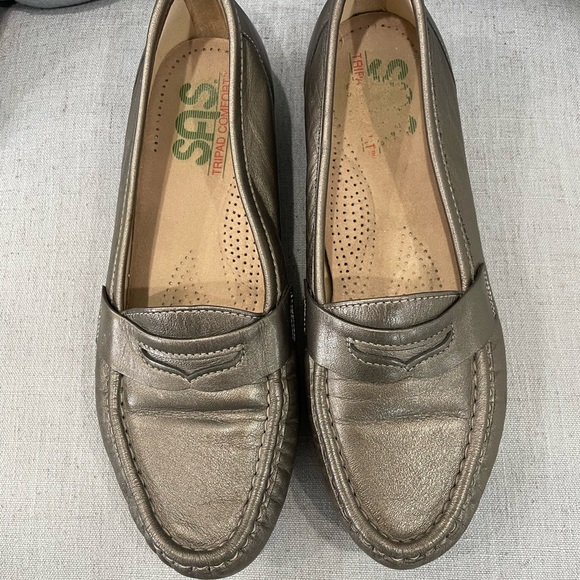 SAS Metallic Bronzed Loafers - Picture 2 of 6
